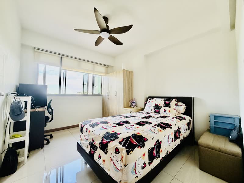 377B Hougang Street 32, 377B Hougang Street 32, 3 Bedrooms, 1,013 sqft, HDB Flat For Rent, by Derrick Tee, 500190242 - Bedroom - PropertyGuru.com.sg