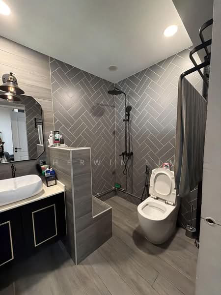 387 Yishun Ring Road, 387 Yishun Ring Road, 5 Bedrooms, 1,572 sqft, HDB Flat For Sale, by Sherwin Lim, 500190249 - Bathroom - PropertyGuru.com.sg