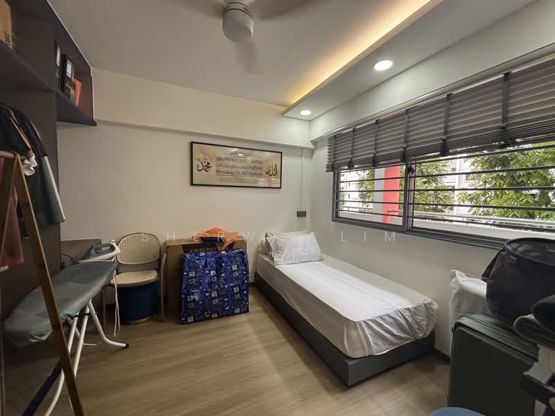 387 Yishun Ring Road, 387 Yishun Ring Road, 5 Bedrooms, 1,572 sqft, HDB Flat For Sale, by Sherwin Lim, 500190249 - Bedroom - PropertyGuru.com.sg