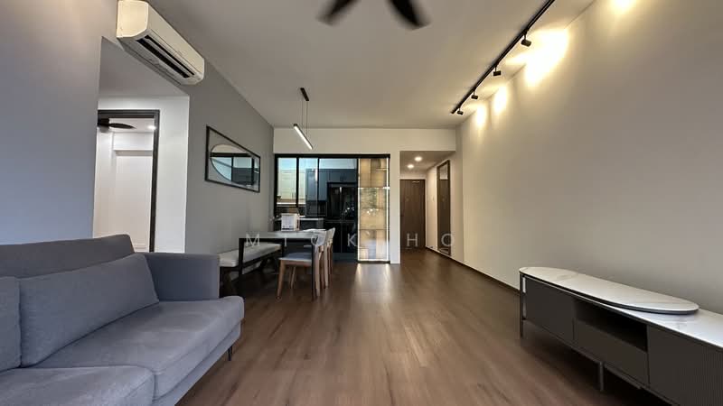 Castle Green, 481 Yio Chu Kang Road, 2 Bedrooms, 947 sqft, Condominium For Sale, by Mick Ho, 500190250 - Living Room - PropertyGuru.com.sg