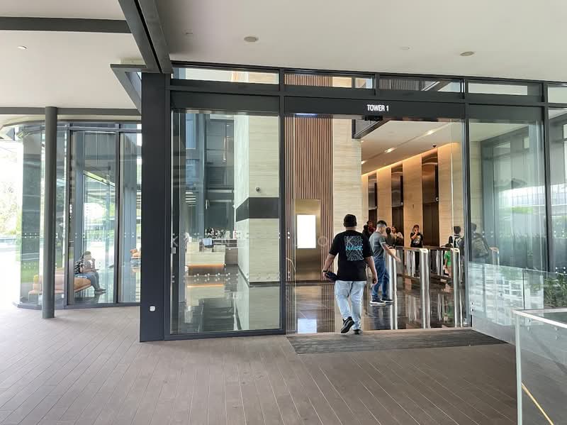 Woods Square, 8 Woodlands Square, 80 sqft, Office For Rent, by Kent Loke, 500190256 - Entrance - CommercialGuru.com.sg
