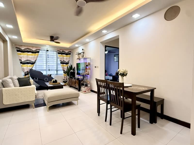260C Punggol Way, 260C Punggol Way, 3 Bedrooms, 1,001 sqft, HDB Flat For Sale, by Mohamad Fadily Senen, 500190284 - Living Room - PropertyGuru.com.sg
