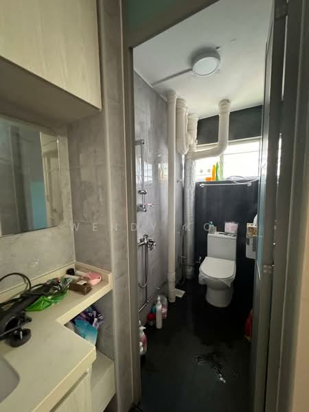 102 Spottiswoode Park Road, 102 Spottiswoode Park Road, 1 Bedroom, 400 sqft, Apartment For Rent, by Wendy Koh, 500190288 - Bathroom - PropertyGuru.com.sg