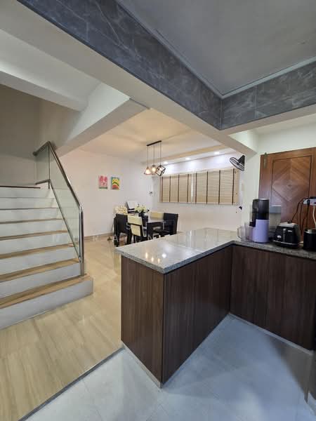 721 Bedok Reservoir Road, 721 Bedok Reservoir Road, 3 Bedrooms, 1,593 sqft, HDB Flat For Sale, by Siti Nurainina Binte Saaet (Nina Saaet), 500190289 - Kitchen - PropertyGuru.com.sg
