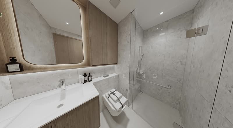 Last unit of 4 plus study, directly beside M.R.T!, , 5 Bedrooms, 1,249 sqft, Condominium For Sale, by Eugene Ng, 500190308 - PropertyGuru.com.sg