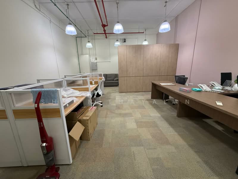 Oxley BizHub 2, 62 Ubi Road 1, 1,023 sqft, Light Industrial (B1) For Rent, by Shawn Thayalan, 500190322 - CommercialGuru.com.sg