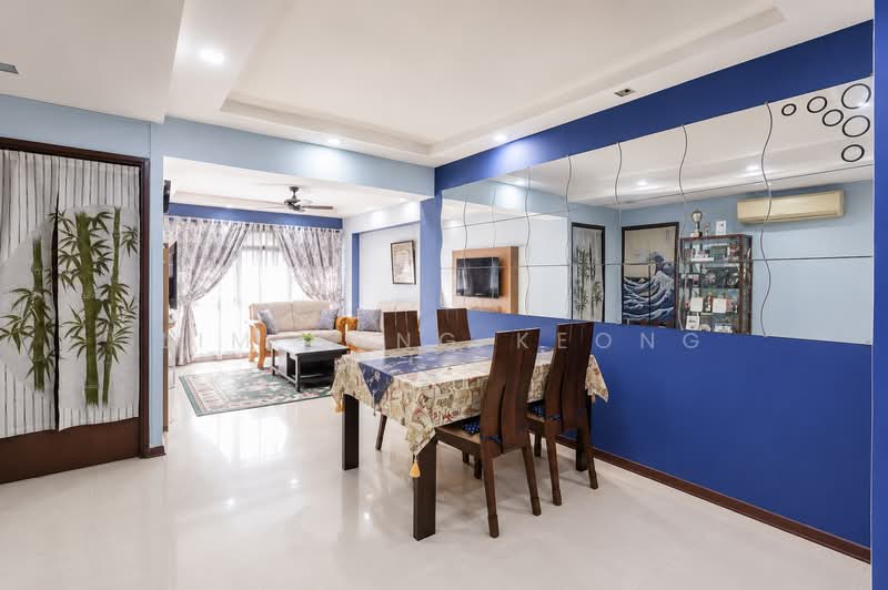 653B Jurong West Street 61, 653B Jurong West Street 61, 3 Bedrooms, 1,195 sqft, HDB Flat For Sale, by Lim Yong Keong, 500190335 - Living Room - PropertyGuru.com.sg