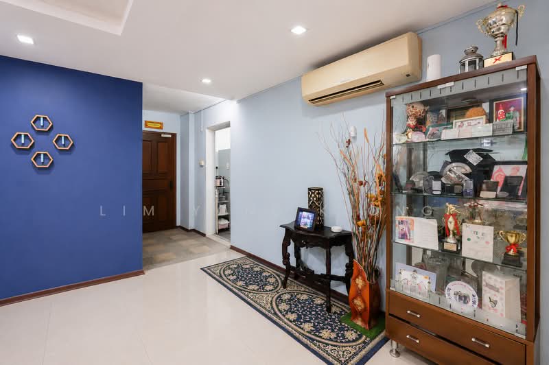 653B Jurong West Street 61, 653B Jurong West Street 61, 3 Bedrooms, 1,195 sqft, HDB Flat For Sale, by Lim Yong Keong, 500190335 - Living Room - PropertyGuru.com.sg