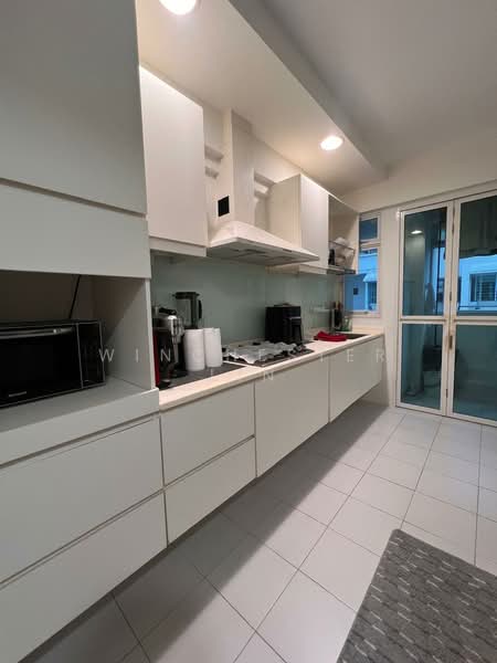 411A Fernvale Road, 411A Fernvale Road, 3 Bedrooms, 1,033 sqft, HDB Flat For Rent, by Winchester Lin, 500190338 - Kitchen - PropertyGuru.com.sg