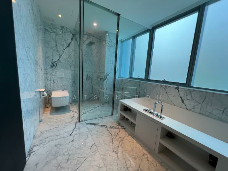 Alba, 8 Cairnhill Rise, 4 Bedrooms, 2,302 sqft, Condominium For Sale, by Watson Poh, 500190346 - Bathroom - PropertyGuru.com.sg