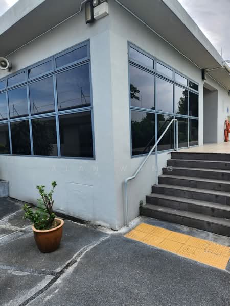 T-Space, 1 Tampines North Drive 1, 400 sqft, Light Industrial (B1) For Rent, by Alan Wong, 500190364 - Exterior - CommercialGuru.com.sg