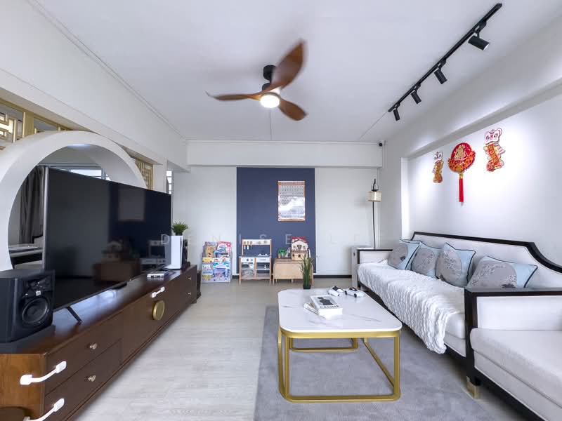 699 Hougang Street 52, 699 Hougang Street 52, 3 Bedrooms, 1,292 sqft, HDB Flat For Sale, by Denise Lee, 500190366 - Living Room - PropertyGuru.com.sg