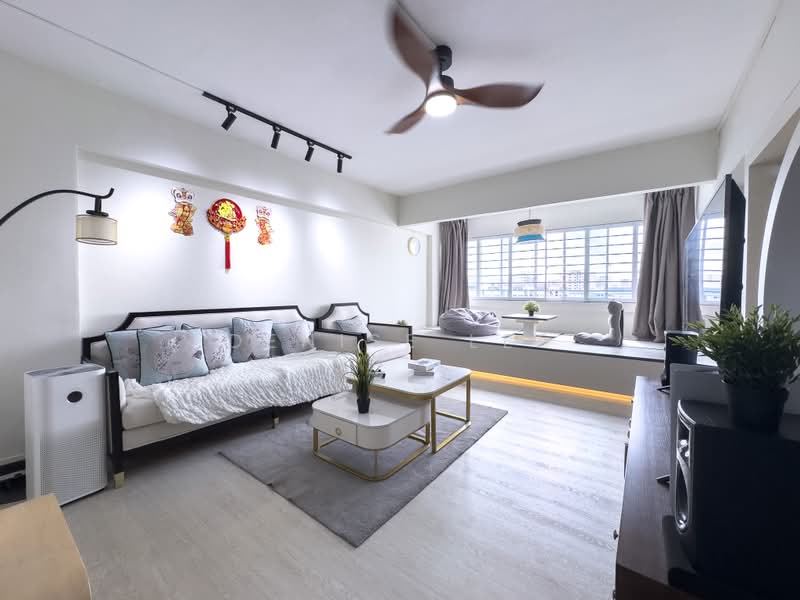 699 Hougang Street 52, 699 Hougang Street 52, 3 Bedrooms, 1,292 sqft, HDB Flat For Sale, by Denise Lee, 500190366 - Living Room - PropertyGuru.com.sg