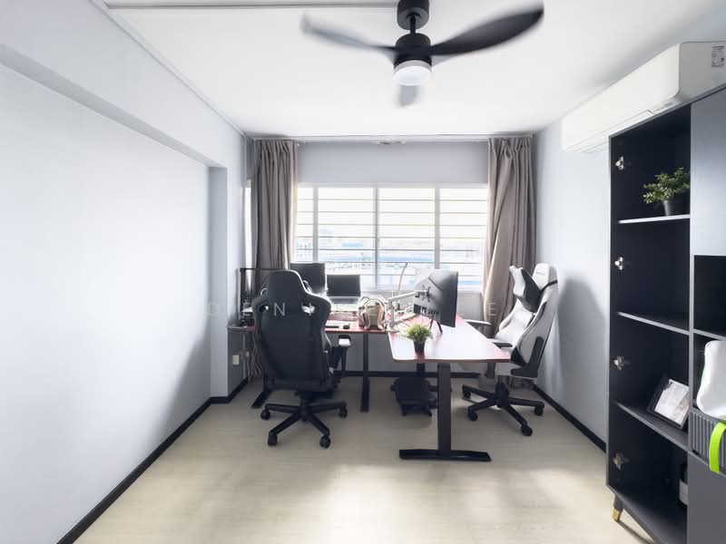 699 Hougang Street 52, 699 Hougang Street 52, 3 Bedrooms, 1,292 sqft, HDB Flat For Sale, by Denise Lee, 500190366 - Study - PropertyGuru.com.sg