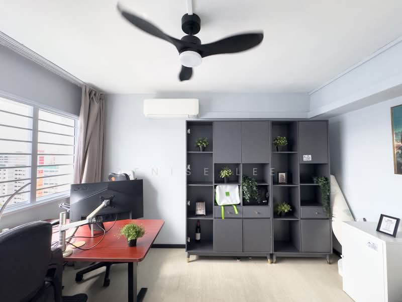 699 Hougang Street 52, 699 Hougang Street 52, 3 Bedrooms, 1,292 sqft, HDB Flat For Sale, by Denise Lee, 500190366 - Study - PropertyGuru.com.sg
