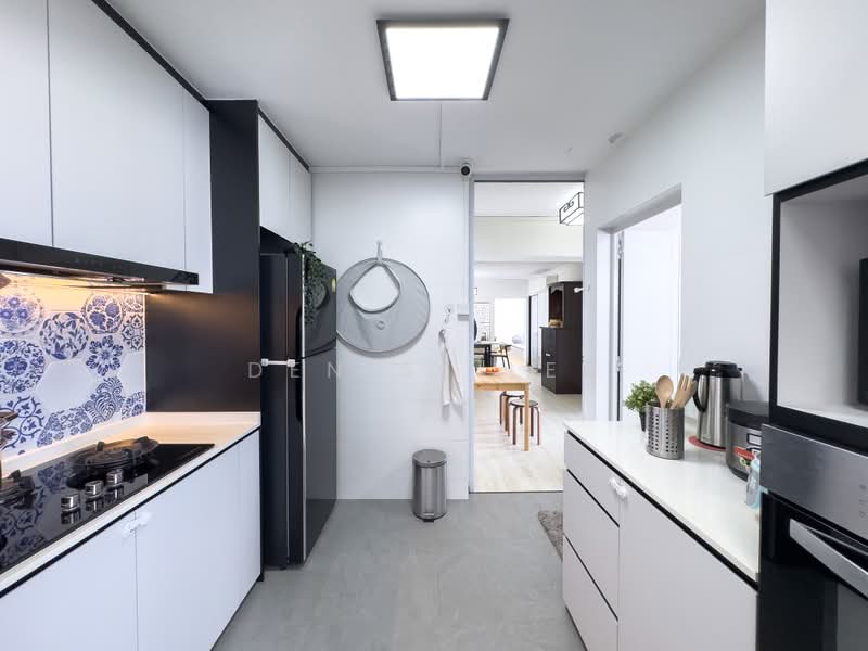 699 Hougang Street 52, 699 Hougang Street 52, 3 Bedrooms, 1,292 sqft, HDB Flat For Sale, by Denise Lee, 500190366 - Kitchen - PropertyGuru.com.sg