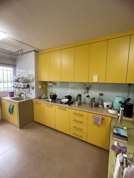 427 Clementi Avenue 3, 427 Clementi Avenue 3, 2 Bedrooms, 721 sqft, HDB Flat For Sale, by Charles Tai Wei Siang, 500190367 - Kitchen - PropertyGuru.com.sg