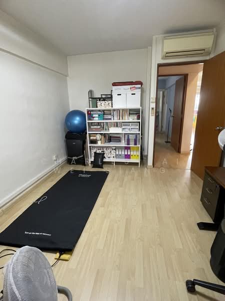 427 Clementi Avenue 3, 427 Clementi Avenue 3, 2 Bedrooms, 721 sqft, HDB Flat For Sale, by Charles Tai Wei Siang, 500190367 - Interior - PropertyGuru.com.sg