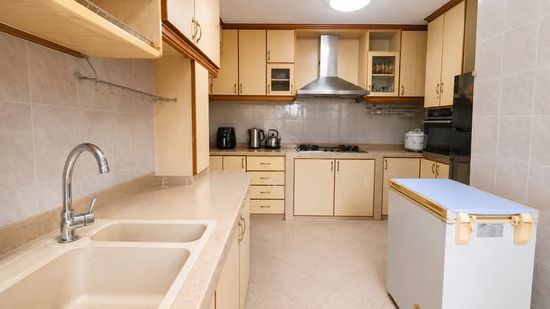 539 Serangoon North Avenue 4, 539 Serangoon North Avenue 4, 4 Bedrooms, 1,582 sqft, HDB Flat For Sale, by Edmund Ee, 500190371 - Kitchen - PropertyGuru.com.sg
