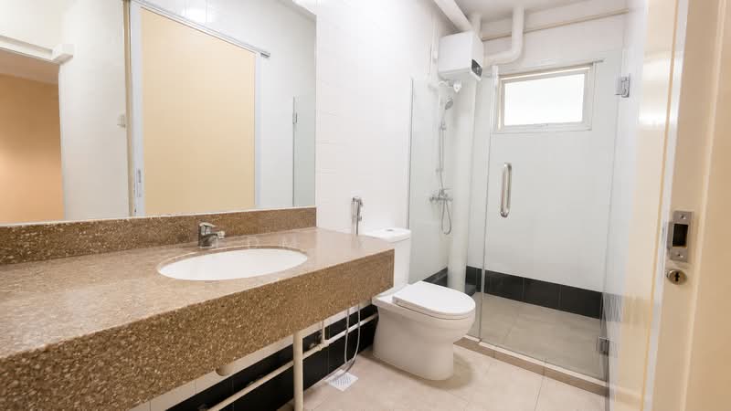 539 Serangoon North Avenue 4, 539 Serangoon North Avenue 4, 4 Bedrooms, 1,582 sqft, HDB Flat For Sale, by Edmund Ee, 500190371 - Bathroom - PropertyGuru.com.sg