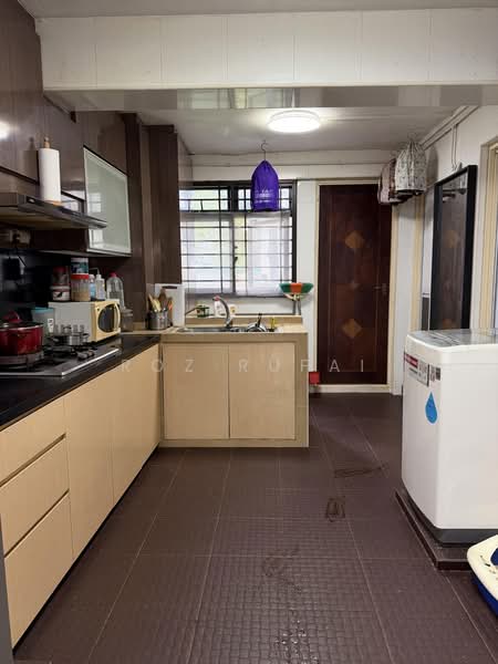 231 Lorong 8 Toa Payoh, 231 Lorong 8 Toa Payoh, 3 Bedrooms, 700 sqft, HDB Flat For Sale, by Roz Rufai, 500190379 - Kitchen - PropertyGuru.com.sg