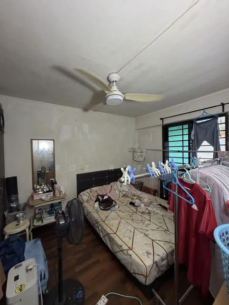 231 Lorong 8 Toa Payoh, 231 Lorong 8 Toa Payoh, 3 Bedrooms, 700 sqft, HDB Flat For Sale, by Roz Rufai, 500190379 - Bedroom - PropertyGuru.com.sg