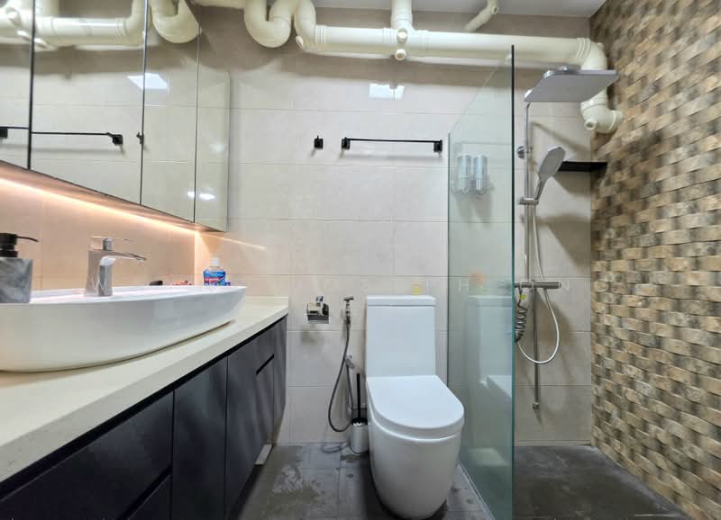 534 Jelapang Road, 534 Jelapang Road, 4 Bedrooms, 1,292 sqft, HDB Flat For Sale, by Wayne Joseph Ong 王伟洋, 500190382 - Master Bathroom - PropertyGuru.com.sg