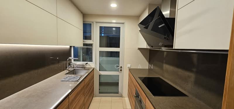 Clover By The Park, 6 Bishan Street 25, 2 Bedrooms, 1,281 sqft, Condominium For Rent, by Ken Chan, 500190384 - Kitchen - PropertyGuru.com.sg