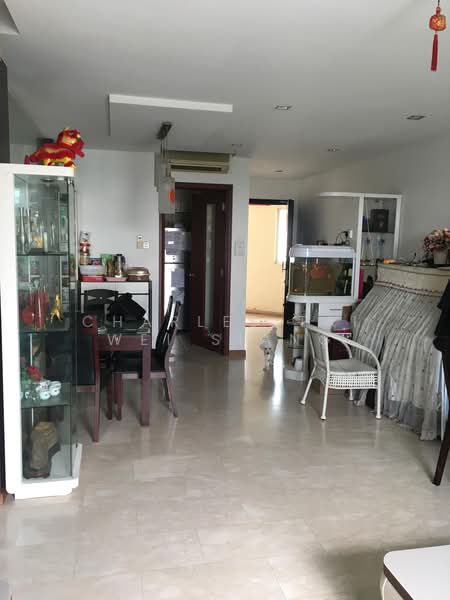 Rio Vista, 10 Upper Serangoon View, 3 Bedrooms, 1,238 sqft, Condominium For Sale, by Charles Tai Wei Siang, 500190389 - Living Room - PropertyGuru.com.sg