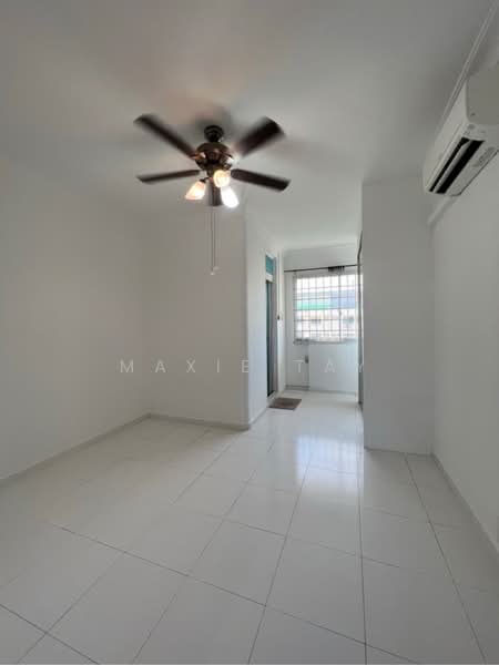 165 Simei Road, 165 Simei Road, 3 Bedrooms, 1,313 sqft, HDB Flat For Sale, by Maxie Tay, 500190397 - PropertyGuru.com.sg