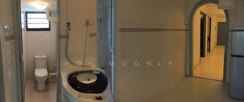 130 Kim Tian Road, 130 Kim Tian Road, 2 Bedrooms, 700 sqft, HDB Flat For Rent, by Hoh Moonly, 500190409 - Bathroom - PropertyGuru.com.sg