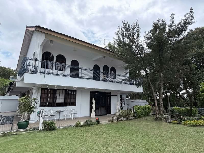 Lorong Siglap, , 5 Bedrooms, 4,500 sqft, Bungalow House For Sale, by Bjorn Chua, 500190410 - Exterior - PropertyGuru.com.sg