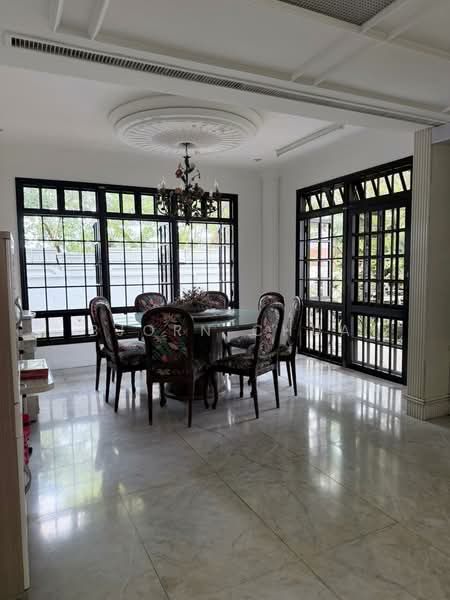 Lorong Siglap, , 5 Bedrooms, 4,500 sqft, Bungalow House For Sale, by Bjorn Chua, 500190410 - Dining Room - PropertyGuru.com.sg
