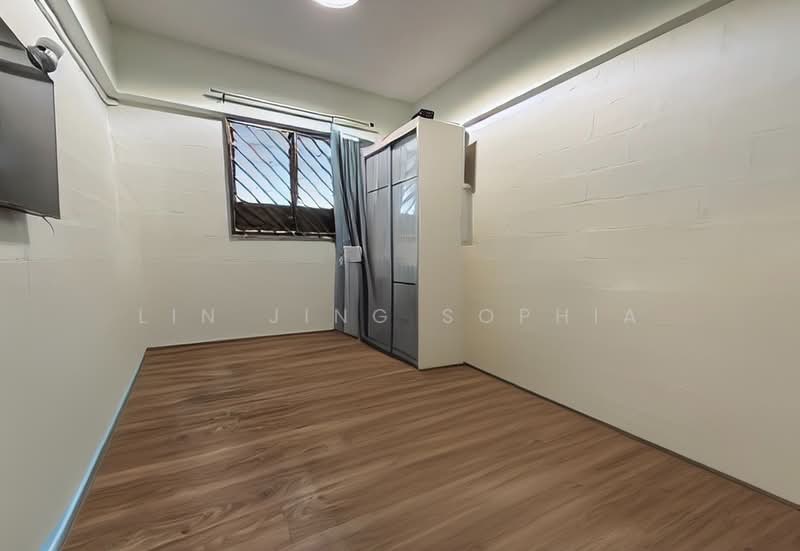 202 Ang Mo Kio Avenue 3, 202 Ang Mo Kio Avenue 3, 2 Bedrooms, 721 sqft, HDB Flat For Sale, by Lin Jing Sophia, 500190413 - Bedroom - PropertyGuru.com.sg