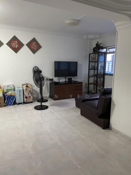 14 Jalan Bukit Merah, 14 Jalan Bukit Merah, Room Rental, 100 sqft, HDB Flat For Rent, by Ben Yeo, 500190422 - Living Room - PropertyGuru.com.sg