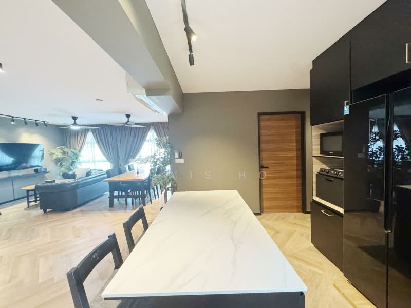 627B Tampines Street 61, 627B Tampines Street 61, 3 Bedrooms, 1,216 sqft, HDB Flat For Sale, by Lewis Ho, 500190429 - Living Room - PropertyGuru.com.sg