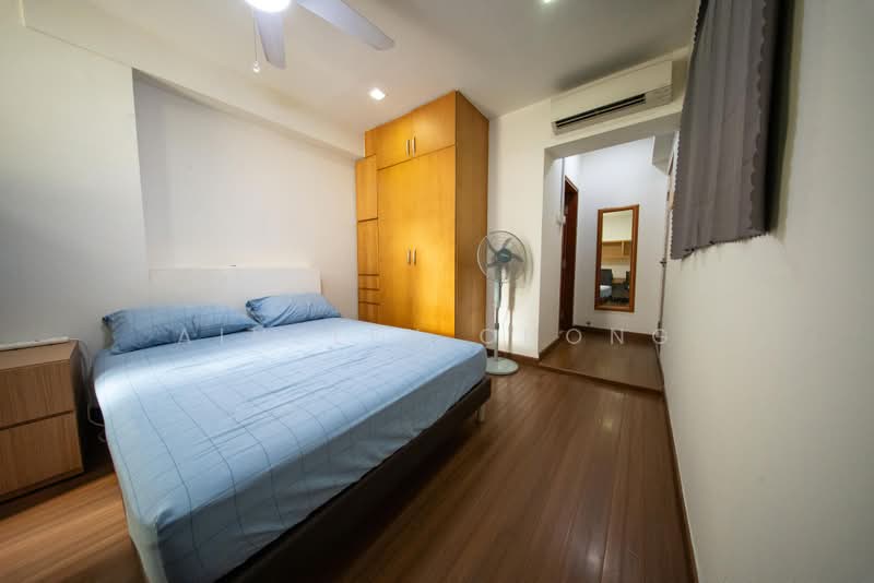 Happy Avenue East, , Room Rental, 350 sqft, Terraced House For Rent, by Ainsley Chong, 500190432 - Bedroom - PropertyGuru.com.sg