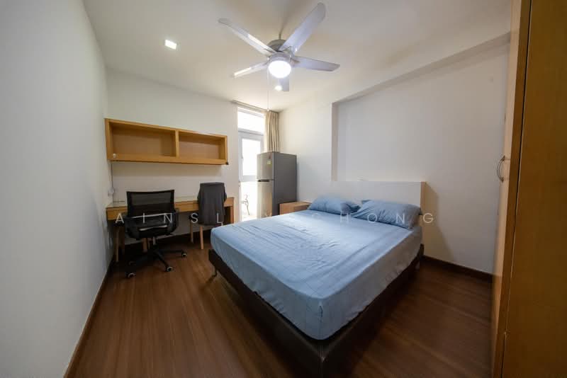 Happy Avenue East, , Room Rental, 350 sqft, Terraced House For Rent, by Ainsley Chong, 500190432 - Bedroom - PropertyGuru.com.sg