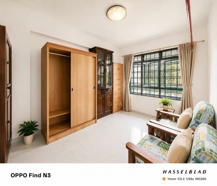 354C Admiralty Drive, 354C Admiralty Drive, 3 Bedrooms, 1,000 sqft, HDB Flat For Sale, by MC Gan, 500190435 - Living Room - PropertyGuru.com.sg