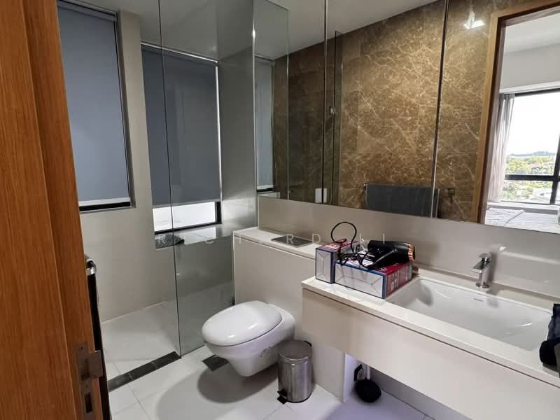 d'Leedon (Former Farrer Court), 9 Leedon Heights, 2 Bedrooms, 1,076 sqft, Condominium For Sale, by Richard Li, 500190436 - Bathroom - PropertyGuru.com.sg