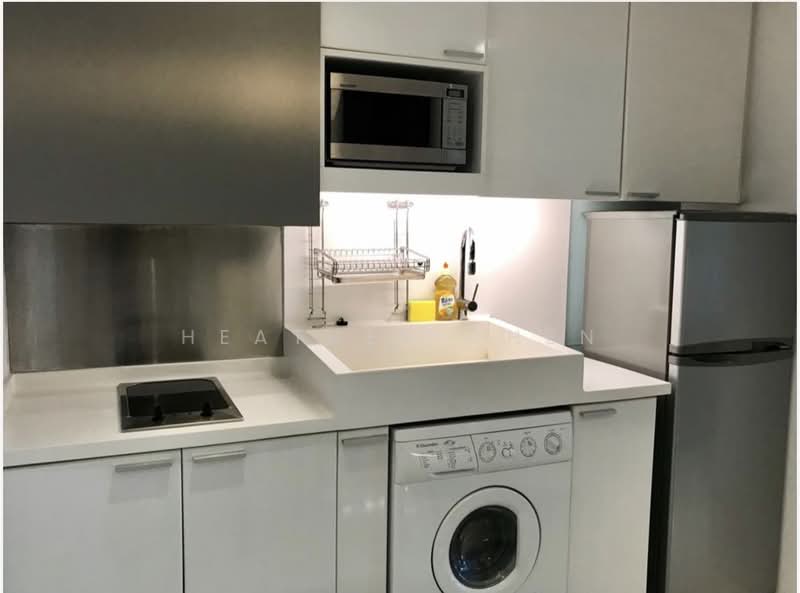 High Street Centre, 1 North Bridge Road, 1 Bedroom, 495 sqft, Apartment For Rent, by Heather Chen, 500190441 - Kitchen - PropertyGuru.com.sg