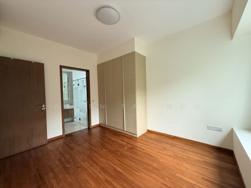 Waterfront Waves, 766 Bedok Reservoir Road, 2 Bedrooms, 969 sqft, Condominium For Sale, by Kareen Tan 陳約廷, 500190446 - Bedroom - PropertyGuru.com.sg