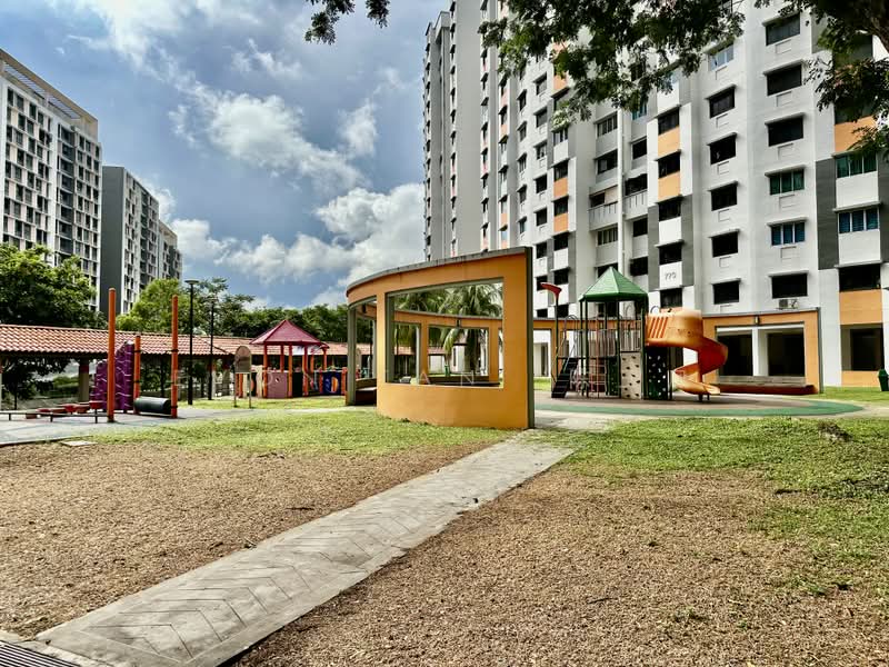 772 Bedok Reservoir View, 772 Bedok Reservoir View, 3 Bedrooms, 1,130 sqft, HDB Flat For Sale, by Evon Tan 陈玉凤, 500190459 - Exterior - PropertyGuru.com.sg