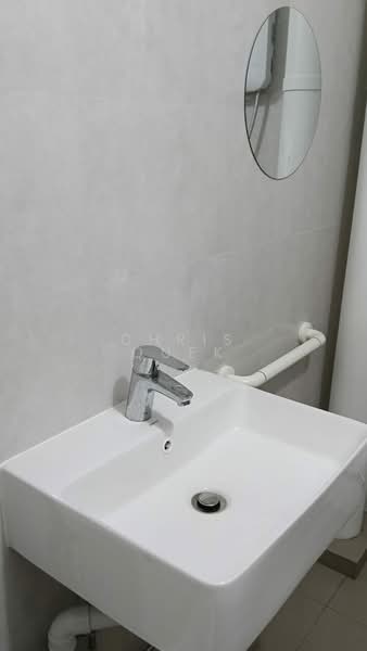 301 Tampines Street 32, 301 Tampines Street 32, Room Rental, 150 sqft, HDB Flat For Rent, by Chris Quek, 500190460 - Bathroom - PropertyGuru.com.sg