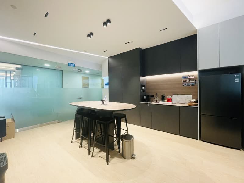 The Central, 8 Eu Tong Sen Street, 872 sqft, Office For Rent, by April Lee, 500190466 - Kitchen - CommercialGuru.com.sg