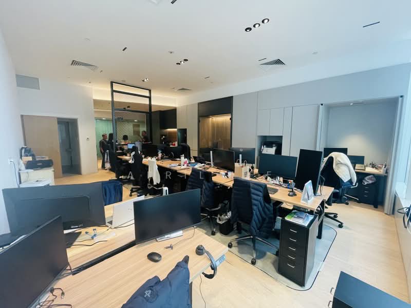 The Central, 8 Eu Tong Sen Street, 872 sqft, Office For Rent, by April Lee, 500190466 - Interior - CommercialGuru.com.sg