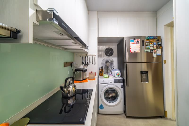 The Nautical, , 3 Bedrooms, 1,055 sqft, Condominium For Sale, by Joel Li, 500190474 - Kitchen - PropertyGuru.com.sg