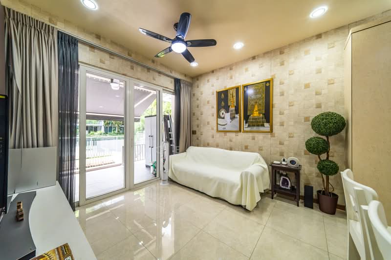 The Nautical, , 3 Bedrooms, 1,055 sqft, Condominium For Sale, by Joel Li, 500190474 - Living Room - PropertyGuru.com.sg