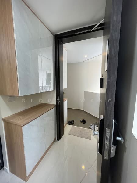 Riverfront Residences, 41 Hougang Avenue 7, 3 Bedrooms, 872 sqft, Condominium For Rent, by George Wang, 500190476 - Entrance - PropertyGuru.com.sg