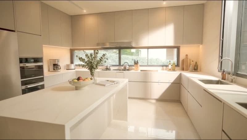 Sixth Ave vicinity brand new GCB, , 7 Bedrooms, 15,000 sqft, Good Class Bungalow For Sale, by George Lee, 500190479 - Kitchen - PropertyGuru.com.sg